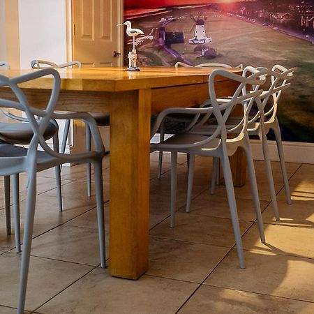 Sunny Seaside Beach House Lytham Centre Sleeps 8 Литам-Сент-Эннс Экстерьер фото