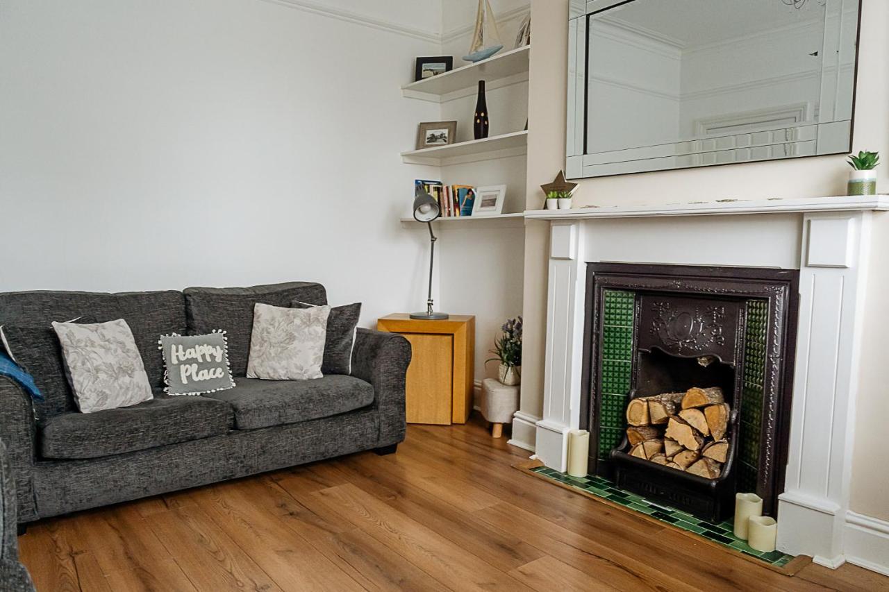 Sunny Seaside Beach House Lytham Centre Sleeps 8 Литам-Сент-Эннс Экстерьер фото