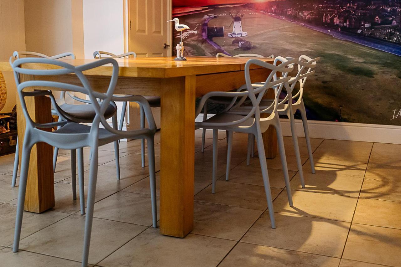 Sunny Seaside Beach House Lytham Centre Sleeps 8 Литам-Сент-Эннс Экстерьер фото